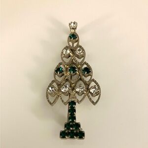 Elegant Silver Toned Czechoslovakian Rhinestone Christmas Tree Brooch